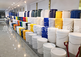 日本捆绑网站吉安容器一楼涂料桶、机油桶展区